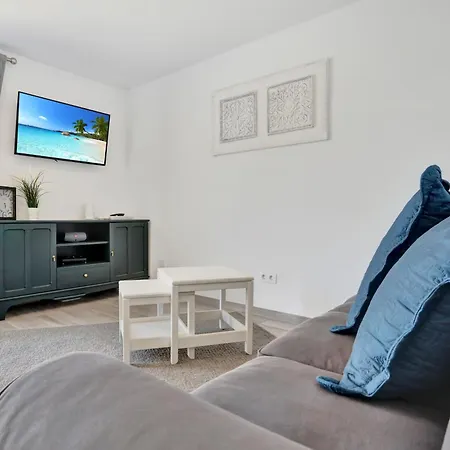 Golden Sand, Heated Pool, Air Con, Bbq Costa Adeje (Tenerife)