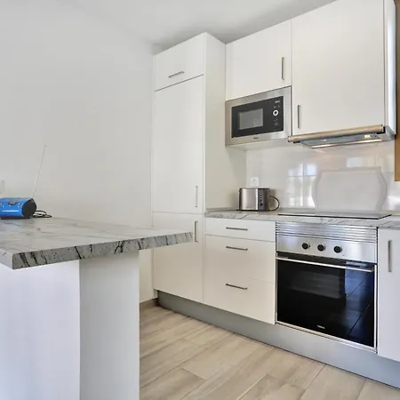 Apartment Golden Sand, Heated Pool, Air Con, Bbq Costa Adeje (Tenerife)