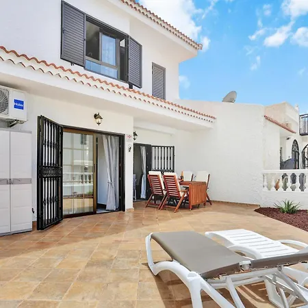 Golden Sand, Heated Pool, Air Con, Bbq